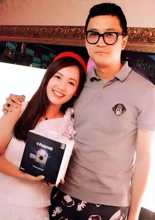 马蓉移民生活：38岁马蓉金发颜值